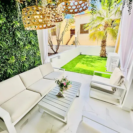 Luxury Fanabe With Private Garden דירה
