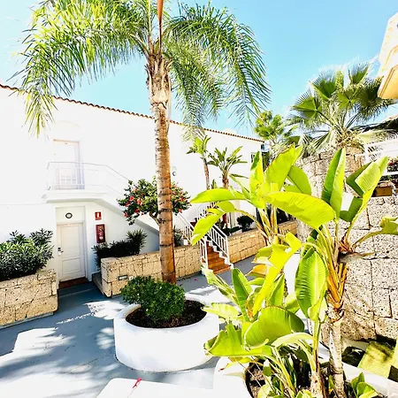 Luxury Fanabe With Private Garden דירה *